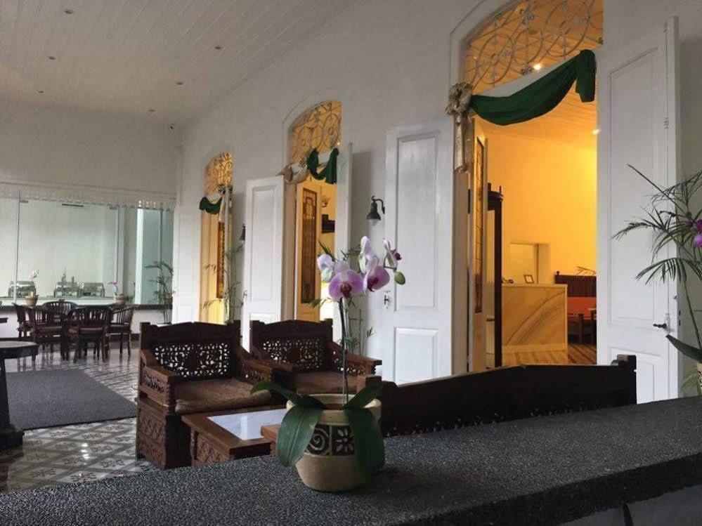 Alimar Hotel Malang Luaran gambar