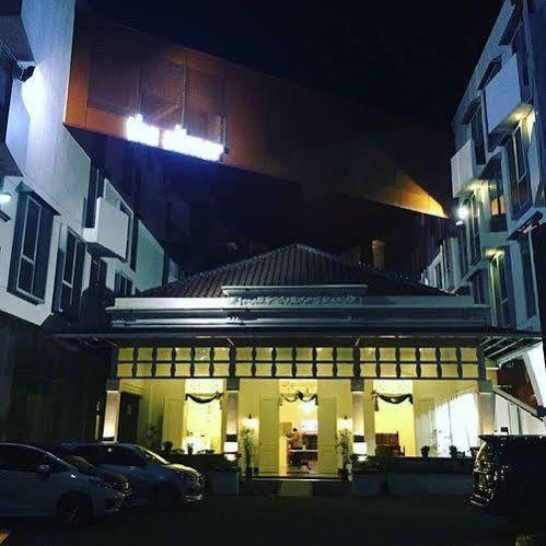 Alimar Hotel Malang Luaran gambar